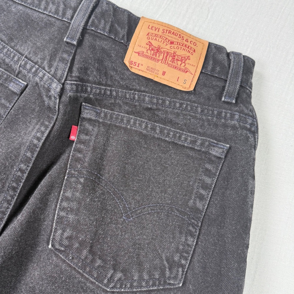 Vintage Y2K Levis Jeans 551 Women Relaxed Fit Tapered Black Size 14 29x28 Grunge